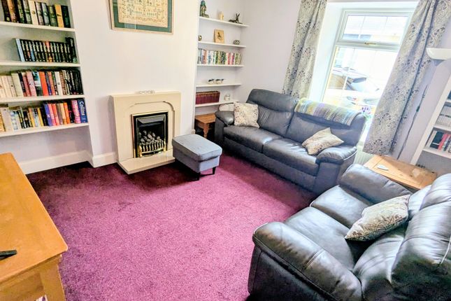 18, Picton Place, Carmarthen photo 4
