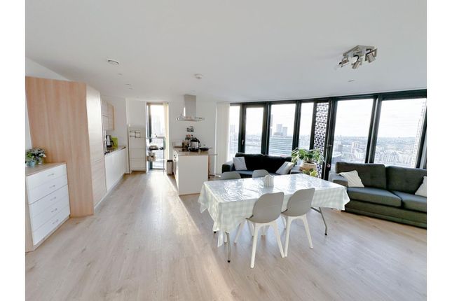 Thumbnail Flat for sale in 7 Station Street, London