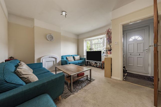 45, Vale Road, Windsor photo 5