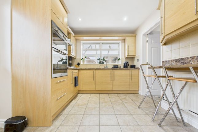 5 Fraserburgh Way, Peterborough photo 3