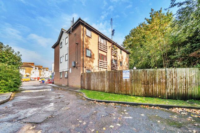 Thumbnail Flat for sale in Clifton Road, Kingston Upon Thames