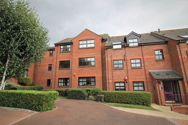 Flat to rent in Old Mill Close, St. Leonards, Exeter