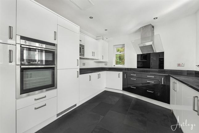 1 Portway, Swansea photo 4