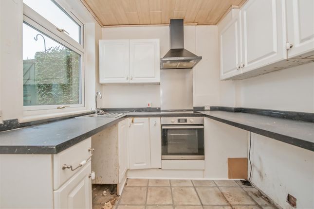 78, Green Hill Lane, Leeds photo 3