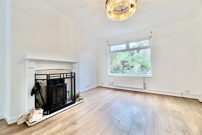 9, The Gladeway, WALTHAM ABBEY photo 5