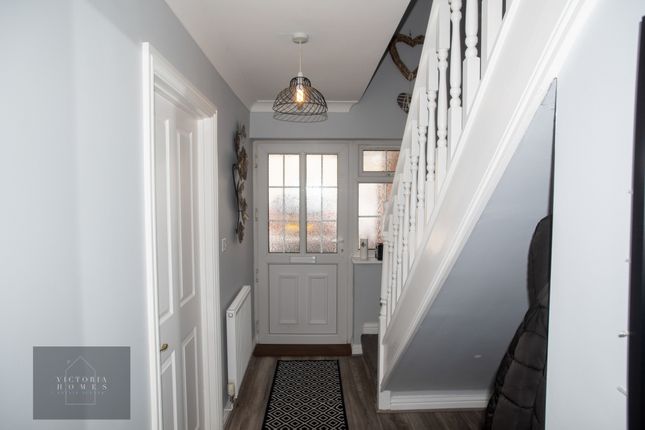 17, Railway View, Tredegar photo 4