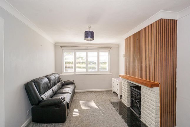 69, Birch Way, Hastings photo 3