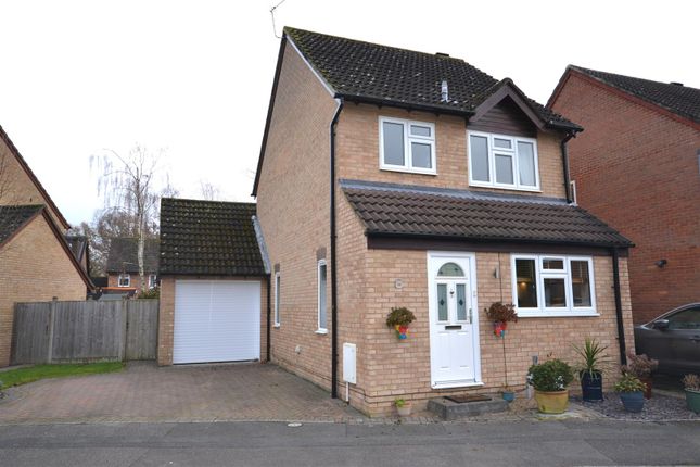 Thumbnail Detached house for sale in Renown Way, Chineham, Basingstoke