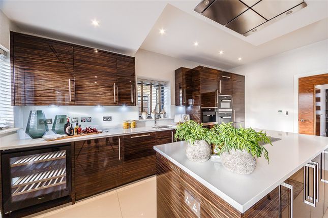3, Oxbridge Terrace, Rainville Road photo 2