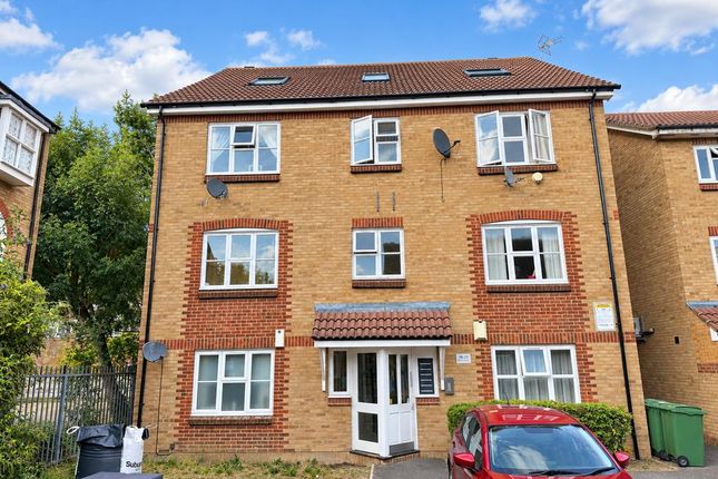 23, Bushwood Drive, London photo 2