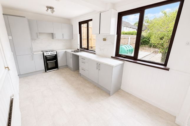 89, Tirowen Drive, Lisburn photo 5