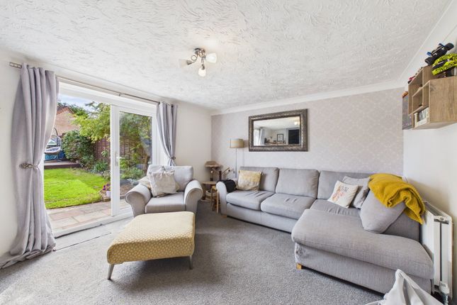 1, Campion Way, Attleborough photo 4