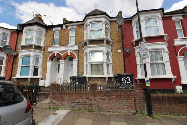 Studio to rent in Cranbrook Park, Wood Green