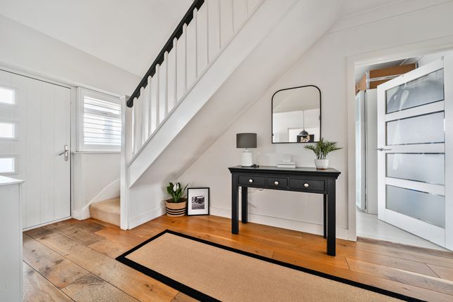 Solent, East Bracklesham Drive, Chichester photo 3