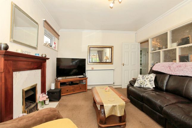 56, Castle Drive, Peterborough photo 4