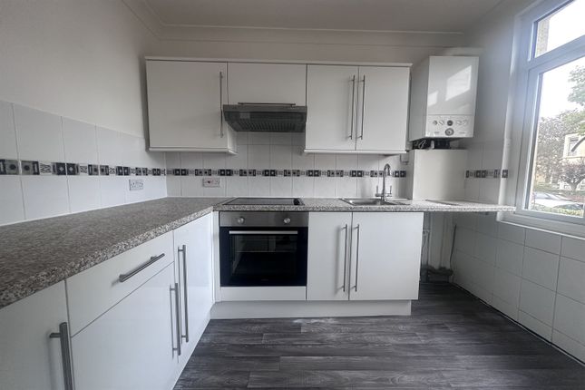 3a Lancaster Crescent, Southend-On-Sea photo 4