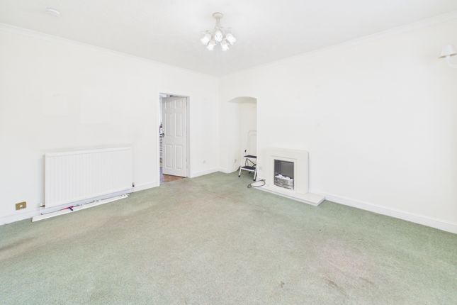 9 Lomond Place, Coatbridge photo 3