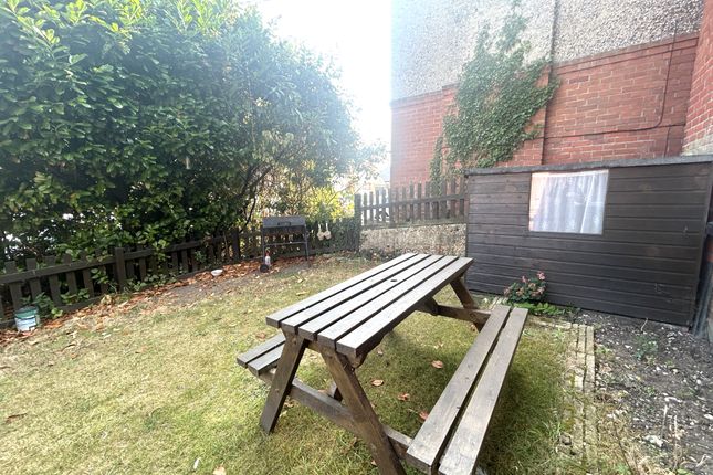 24a, Firbank Road, Bournemouth photo 3