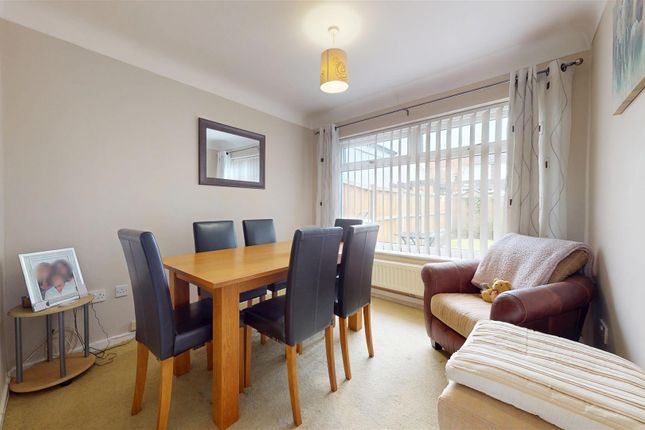 7, Buttermere Crescent, Rainford photo 3