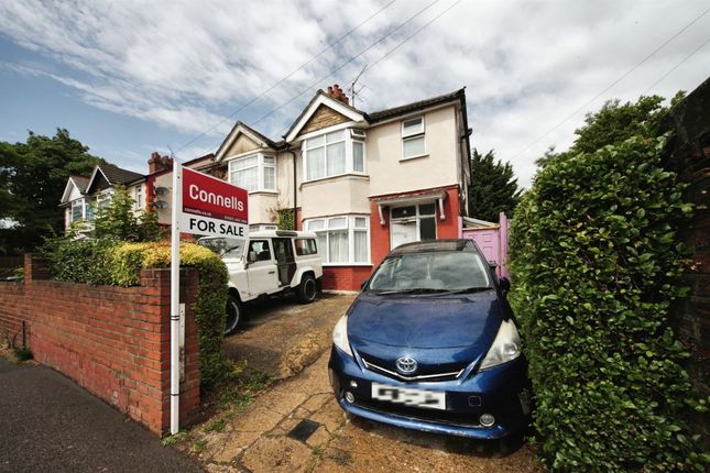 Thumbnail Semi-detached house for sale in Dunstable Road, Luton