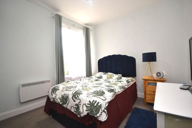 Flat 4, 98, London Road, Reading photo 4