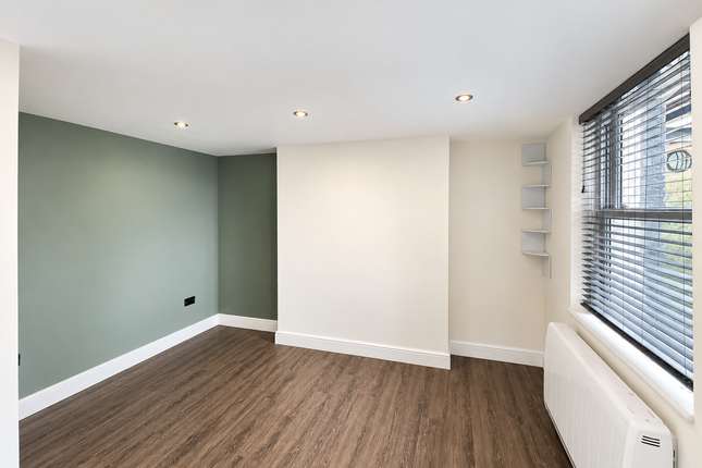 24 Windsor Court, Windsor Street photo 5