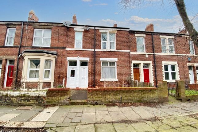 Thumbnail Flat to rent in Holly Avenue, Wallsend