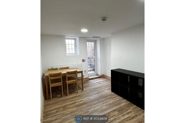 A Norman Terrace, Norman Terrace Roundhay, Leeds photo 5