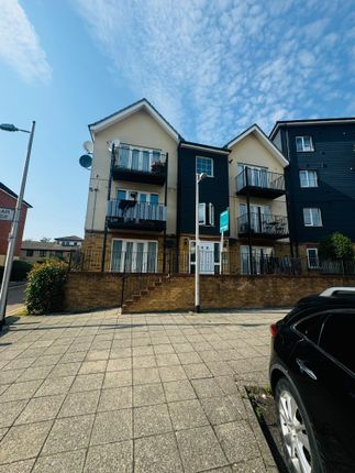 2-bed flat on 68, Blackthorn Road, Ilford, £284,000