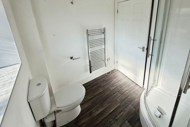 34A, AMMANFORD photo 5