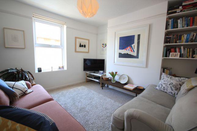 12a, Zinzan Street, Berkshire photo 4