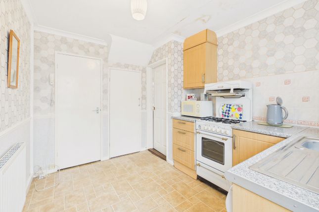 50 Clapham Avenue, -, Kingston Upon Hull photo 4