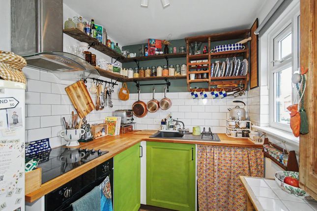 3 Nullisecundus, Russell Road, Walton-on-Thames photo 4