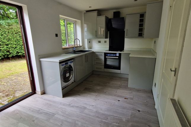 7, Fitzwilliam Close, Pontyclun photo 3