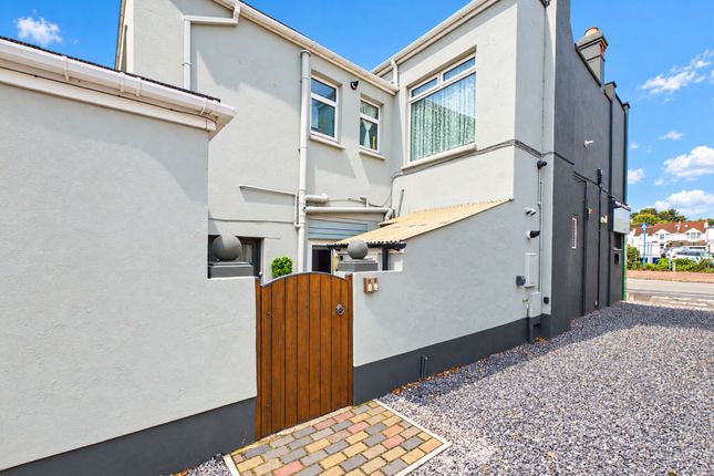 1-bed flat on Flat 3, 260 Torquay Road, Paignton, £545/mo