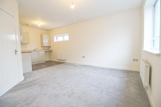 111, Hyde Road, Manchester photo 4