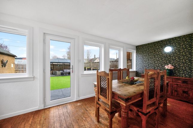 12, Buchanan Drive, Stirling photo 5