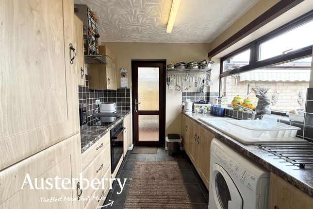 20, Longnor Place, Stoke-On-Trent photo 3