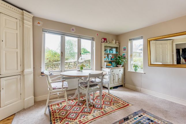 3 East Lodge,, Chantry Court, Tetbury photo 2