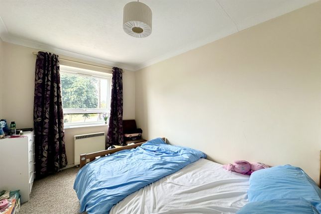 12, Weald Court, Billingshurst photo 5