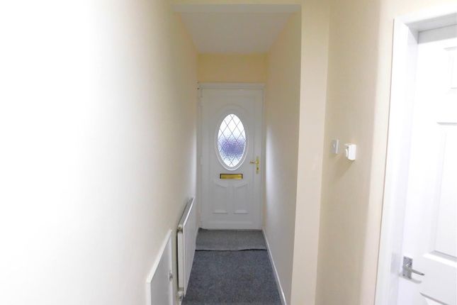 126, Alan Avenue, Manchester photo 2