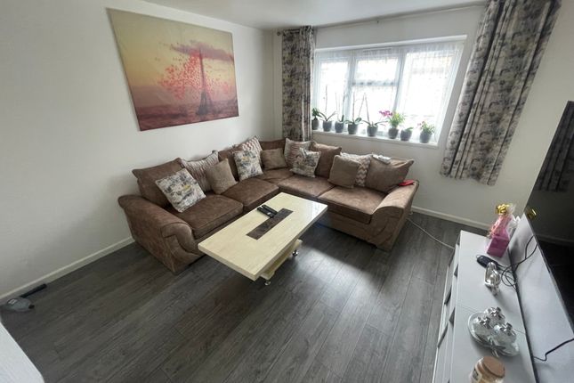 Maisonette for sale in Essex Avenue, West Bromwich