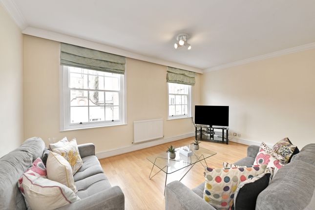 Thumbnail Duplex to rent in Reeves Mews, London