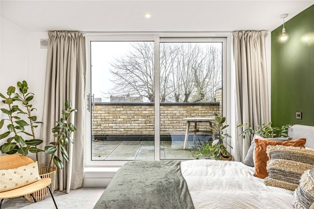 Semi-detached house for sale in Avenue Road, Southgate, London