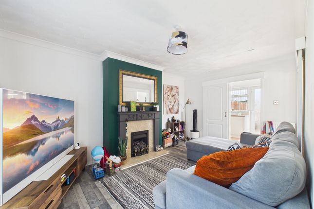 88, Clarondale, Hull photo 3