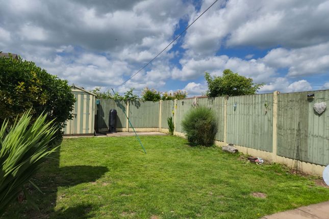 1 Blackett Drive, Coalville photo 3