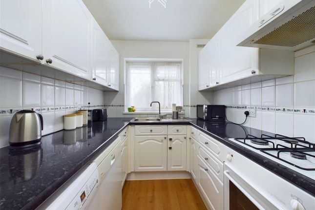 Flat for sale in Cornwall Road, Pinner