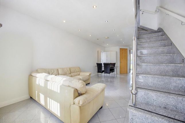 73A, Cromwell Road, Hayes photo 4