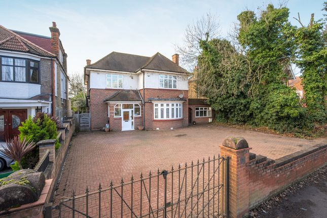 21, Gunnersbury Avenue, London photo 4