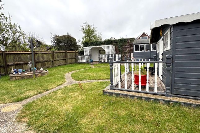 20, Haywards Avenue, Weymouth photo 3
